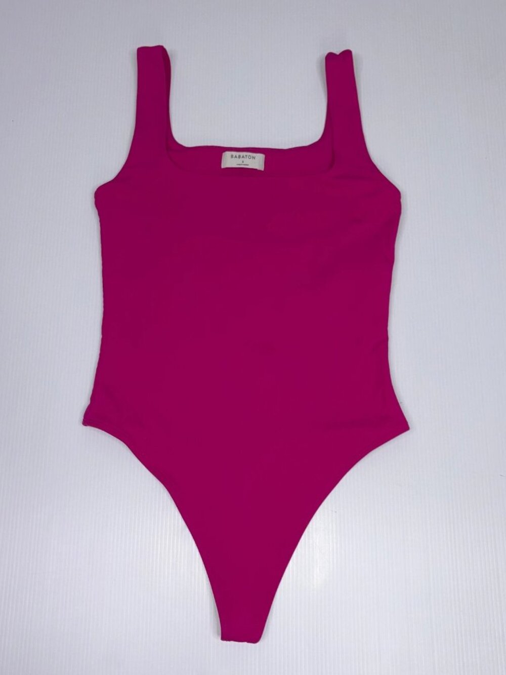 ARTIZIA  contour bodysuit crush magenta small